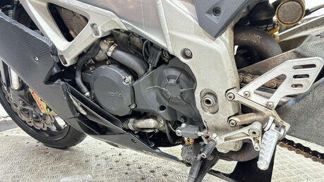 Aprilia RSV4 999 R 2011 31K RUNNING PROJECT SPORTS BIKE 16
