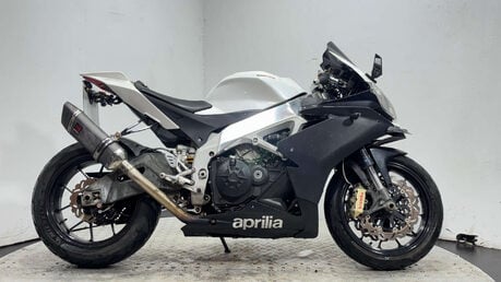 Aprilia RSV4 999 R 2011 31K RUNNING PROJECT SPORTS BIKE 1