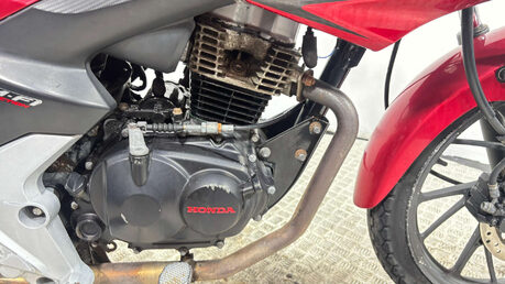 Honda CB GLR 125 2015 34K NON RUNNING PROJECT BIKE 125CC 17