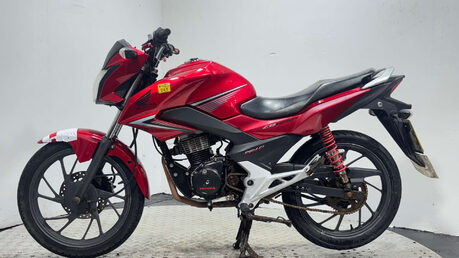 Honda CB GLR 125 2015 34K NON RUNNING PROJECT BIKE 125CC 2