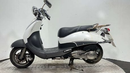 SYM Allo 2012 non running project scooter bike 125cc 2