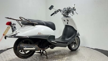 SYM Allo 2012 non running project scooter bike 125cc 3