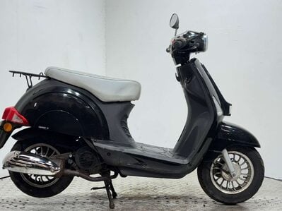 Znen ZNEN STREET 50 50 2015 1K PROJECT 50CC SCOOTER