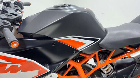 KTM RC 125 2017 16K NON RUNNING PSORTS PROJECT BIKE 125CC 16