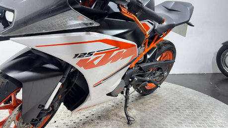 KTM RC 125 2017 16K NON RUNNING PSORTS PROJECT BIKE 125CC 22