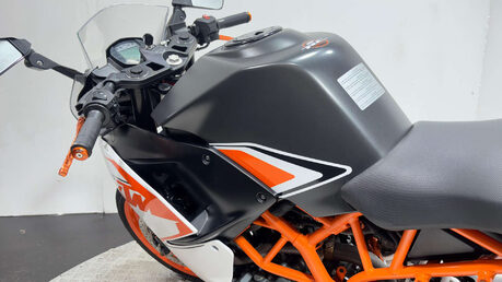 KTM RC 125 2017 16K NON RUNNING PSORTS PROJECT BIKE 125CC 11