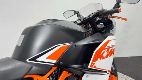 KTM RC 125 2017 16K NON RUNNING PSORTS PROJECT BIKE 125CC 13