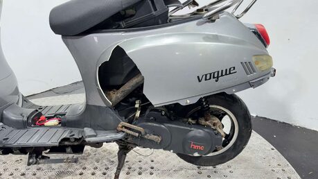 Herald Motor Co Vogue 2015 RUNNING PROJECT SCOOTER DAMAGED 50CC 8