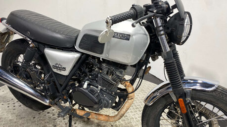 Brixton BX 2020 7K GOOD RUNNING CAFE RETRO BIKE 125CC 9