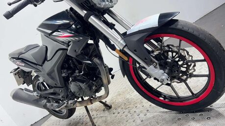 Lexmoto ZSX 2019 NON RUNNING PROJECT BIKE 125CC SPORT 18