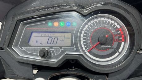 Lexmoto ZSX 2019 NON RUNNING PROJECT BIKE 125CC SPORT 12