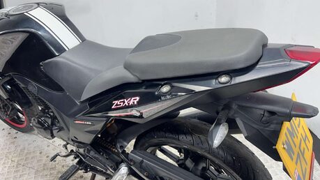 Lexmoto ZSX 2019 NON RUNNING PROJECT BIKE 125CC SPORT 19