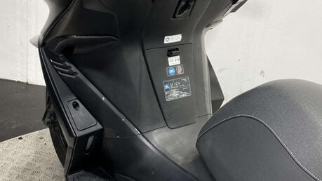 Kawasaki J300 300 ABS MAXI SCOOTER 2016 16K RUNNING PROJECT 17