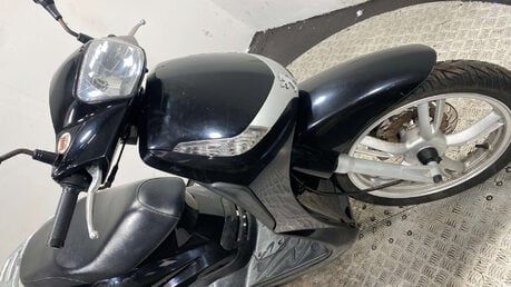 Peugeot Tweet 2011 19K NON RUNNING PROJECT SCOOTER BIKE 125CC 9