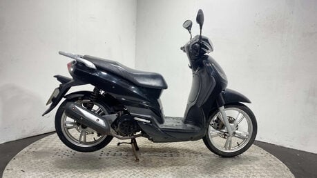 Peugeot Tweet 2011 19K NON RUNNING PROJECT SCOOTER BIKE 125CC 1