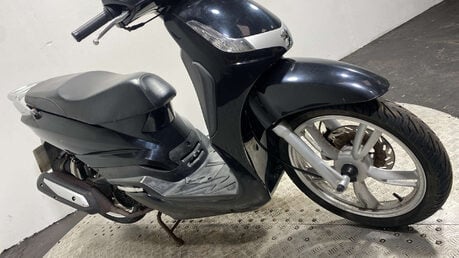 Peugeot Tweet 2011 19K NON RUNNING PROJECT SCOOTER BIKE 125CC 17