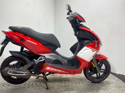 Lexmoto Diablo 2020 13K NON RUNNING 125CC PROJECT SCOOTER BIKE