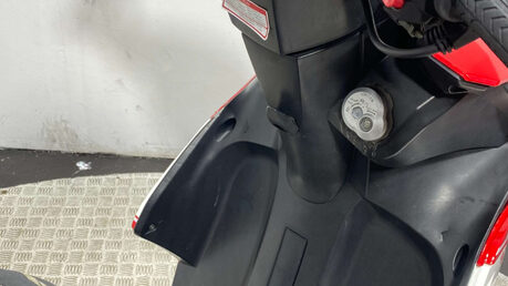 Lexmoto Diablo 2020 13K NON RUNNING 125CC PROJECT SCOOTER BIKE 12
