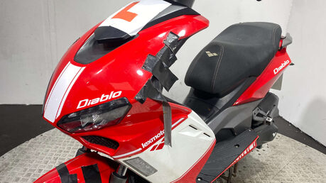 Lexmoto Diablo 2020 13K NON RUNNING 125CC PROJECT SCOOTER BIKE 21