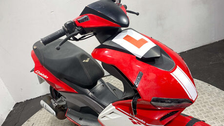 Lexmoto Diablo 2020 13K NON RUNNING 125CC PROJECT SCOOTER BIKE 19