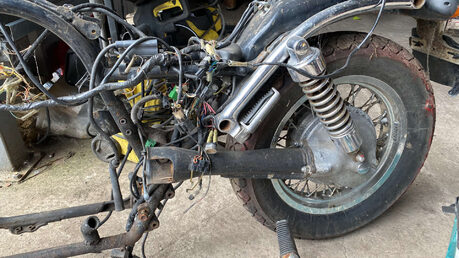 Suzuki GS 1991 PARTS BIKE 20K ROLLING CHASSIS CLASSIC 14