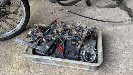 Suzuki GS 1991 PARTS BIKE 20K ROLLING CHASSIS CLASSIC 4