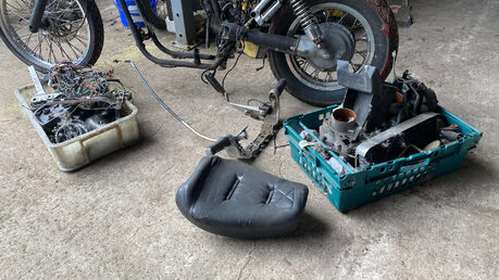 Suzuki GS 1991 PARTS BIKE 20K ROLLING CHASSIS CLASSIC 22