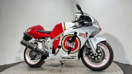 Suzuki GSX-R SRAD 1999 12K MOT 8/26 CLASSIC 600CC SPORT BIKE 3