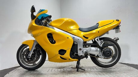 Triumph Sprint 2002 47k RUNNING PROJECT BIKE 955CC 4