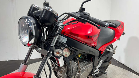 Hyosung GT 125cc 2008 21K SPARES / REPAIRS / PROJECT 24