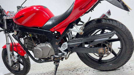 Hyosung GT 125cc 2008 21K SPARES / REPAIRS / PROJECT 19