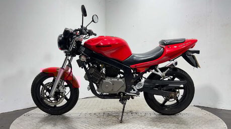Hyosung GT 125cc 2008 21K SPARES / REPAIRS / PROJECT 4