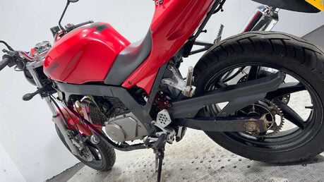 Hyosung GT 125cc 2008 21K SPARES / REPAIRS / PROJECT 15