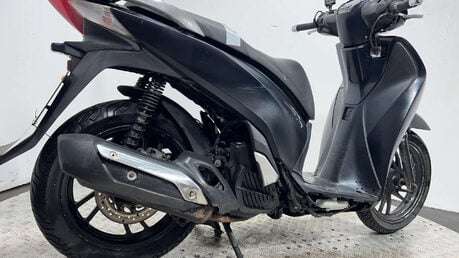 Honda SH125 SH125 2016 NON RUNNING PROJECT PARTS SCOOTER 7