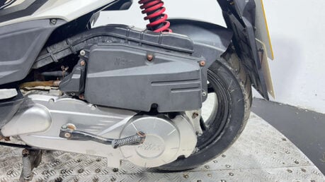 SYM Jet 2012 NON RUNNING PROJECT SCOOTER 125CC 9