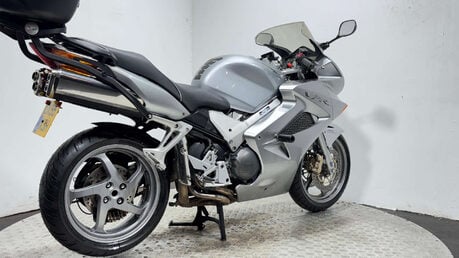 Honda VFR VTEC 2006 51k new MOT serviced commuter 800cc 2