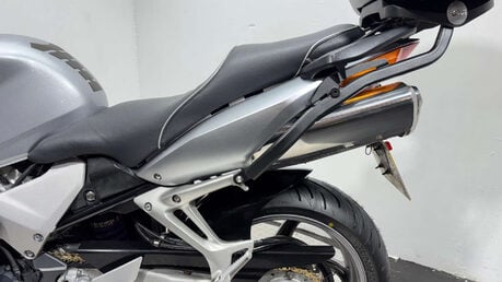 Honda VFR VTEC 2006 51k new MOT serviced commuter 800cc 40