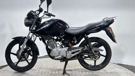Yamaha YBR 125 2011 NON RUNNING PROJECT BIKE SPARE OR REPAIR 125CC 4