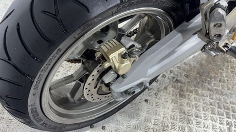 Aprilia Shiver 17 SL Naked Petrol Manual (93 ps) 31