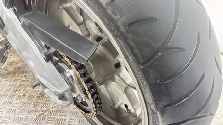 Aprilia Shiver 17 SL Naked Petrol Manual (93 ps) 33
