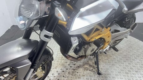 Aprilia Shiver 17 SL Naked Petrol Manual (93 ps) 29