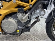 Aprilia Shiver 17 SL Naked Petrol Manual (93 ps) 10