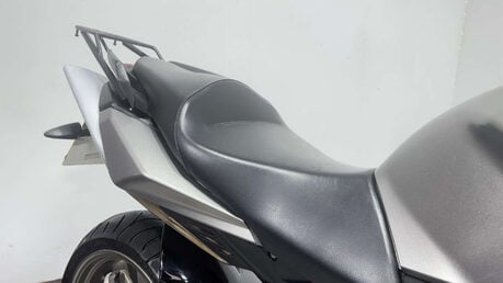 Aprilia Shiver 17 SL Naked Petrol Manual (93 ps) 19