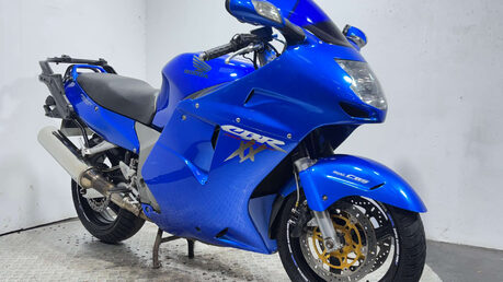 Honda CBR 2001 52k GREAT RUNNING PROJECT BIKE 1100CC 2
