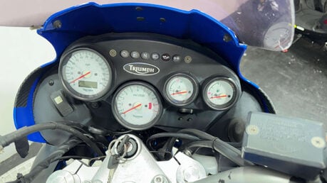 Triumph Tiger 2006 ADVENTURE BIKE NON RUNNING PROJECT 12