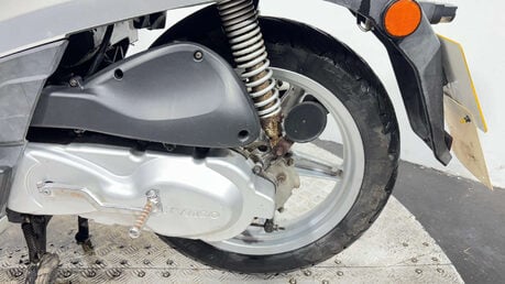 Kymco People 125 2009 RUNNING PROJECT SCOOTER 125CC 13
