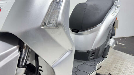 Kymco People 125 2009 RUNNING PROJECT SCOOTER 125CC 20