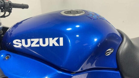 Suzuki GSX F GSXF600 1998 24K NON RUNNING PROJECT BIKE 31