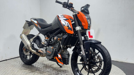 KTM Duke 2014 31K GREAT RUNNING SUPERMOTO BIKE 125CC 15BHP 3