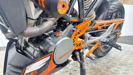 KTM Duke 2014 31K GREAT RUNNING SUPERMOTO BIKE 125CC 15BHP 13